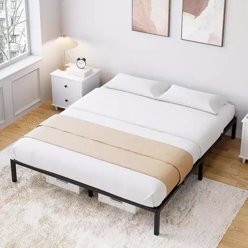 Cadre de lit en métal, plateforme de lit robuste avec lattes en acier et rangement sous le lit pour chambre à coucher/appartement – Pas besoin de sommier tapissier, sans bruit, assemblage facile