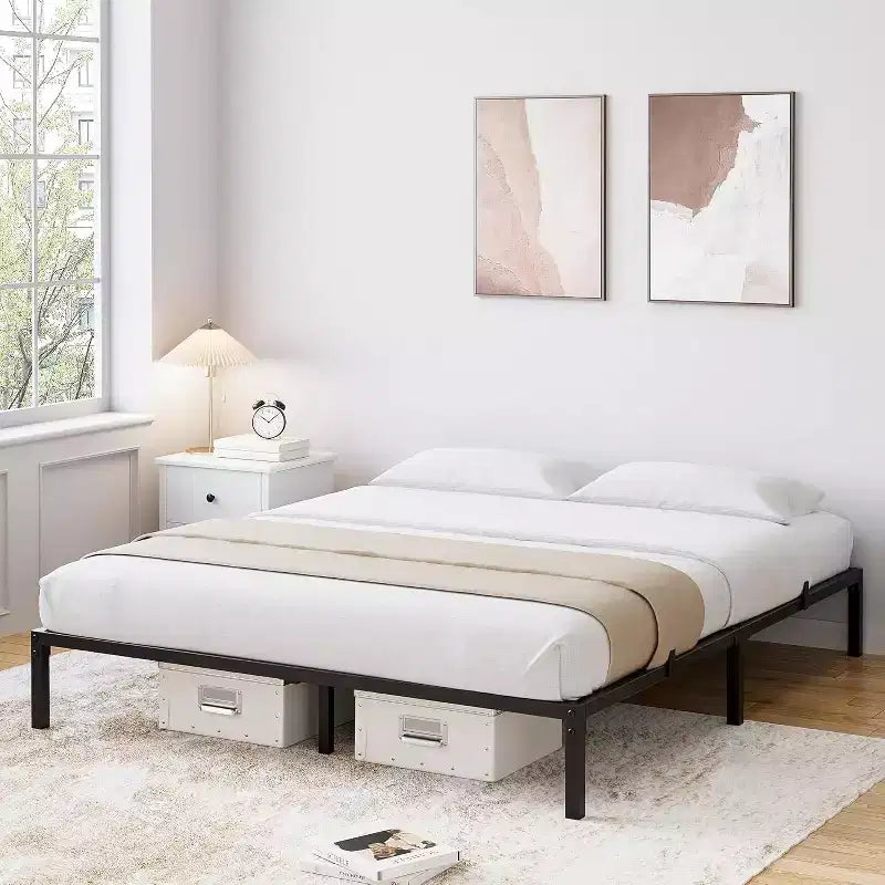 Cadre de lit en métal, plateforme de lit robuste avec lattes en acier et rangement sous le lit pour chambre à coucher/appartement – Pas besoin de sommier tapissier, sans bruit, assemblage facile