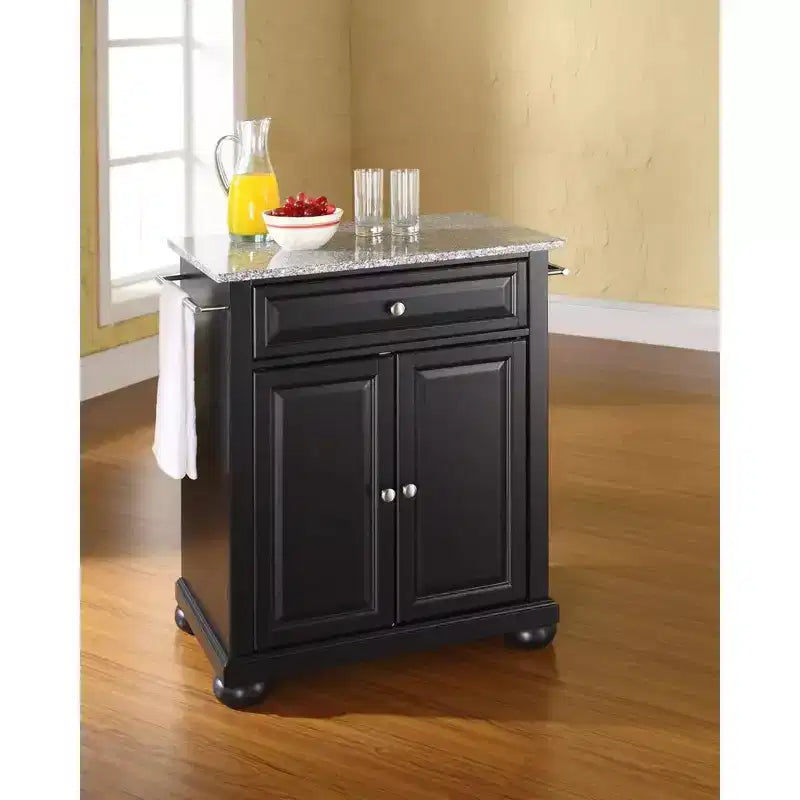 Îlot de cuisine avec porte et étagères